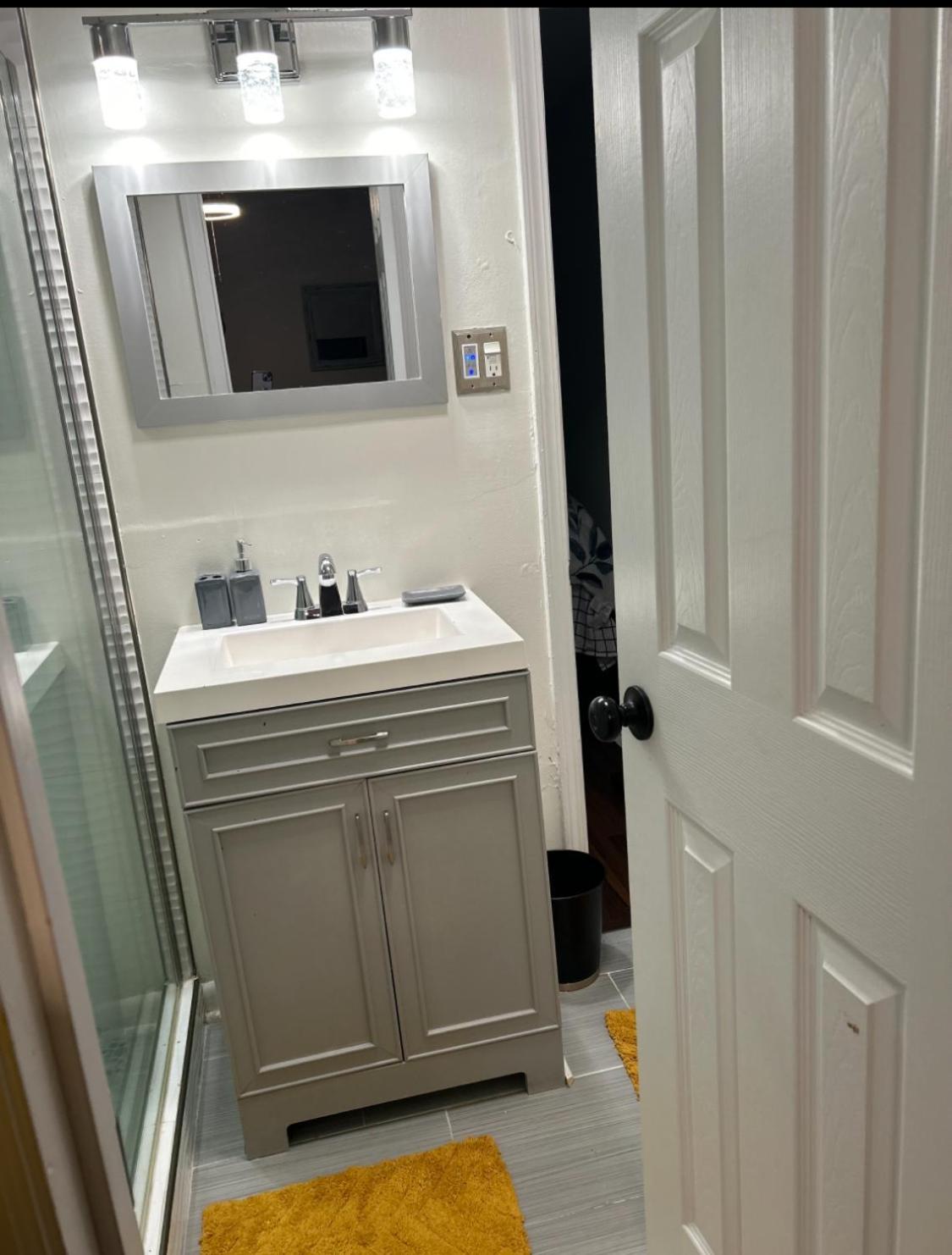 Loners Loft Private Rooms Huntsville Luaran gambar